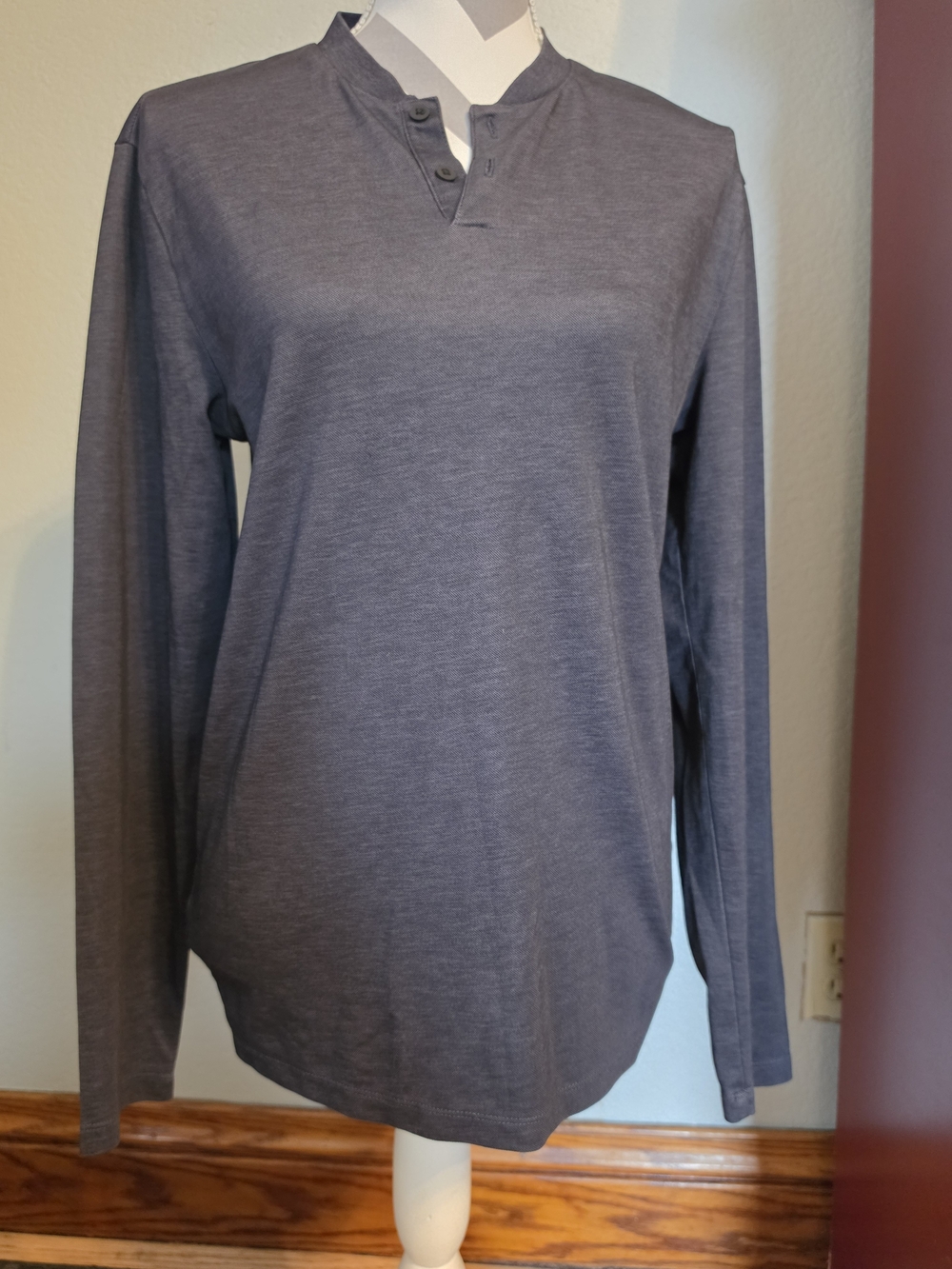 Marc Anthony Luxury Men's Long-Sleeve Henley in Charcoal